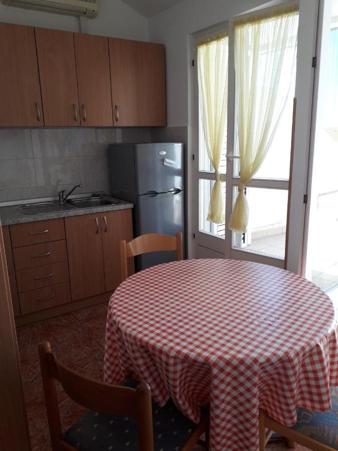 Apartments Miljenko Novalja Bagian luar foto