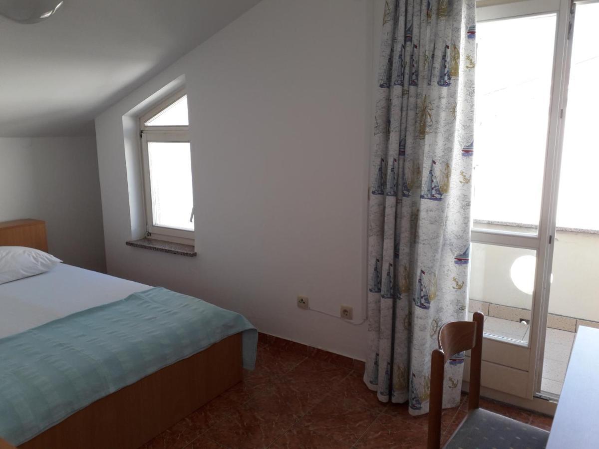 Apartments Miljenko Novalja Bagian luar foto